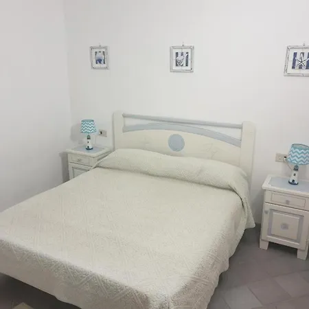 Villetta San Teodoro, 4 Stanze Da Letto Holiday home