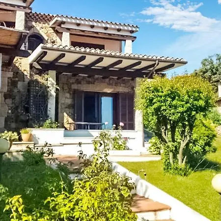 Villetta San Teodoro, 4 Stanze Da Letto Holiday home *